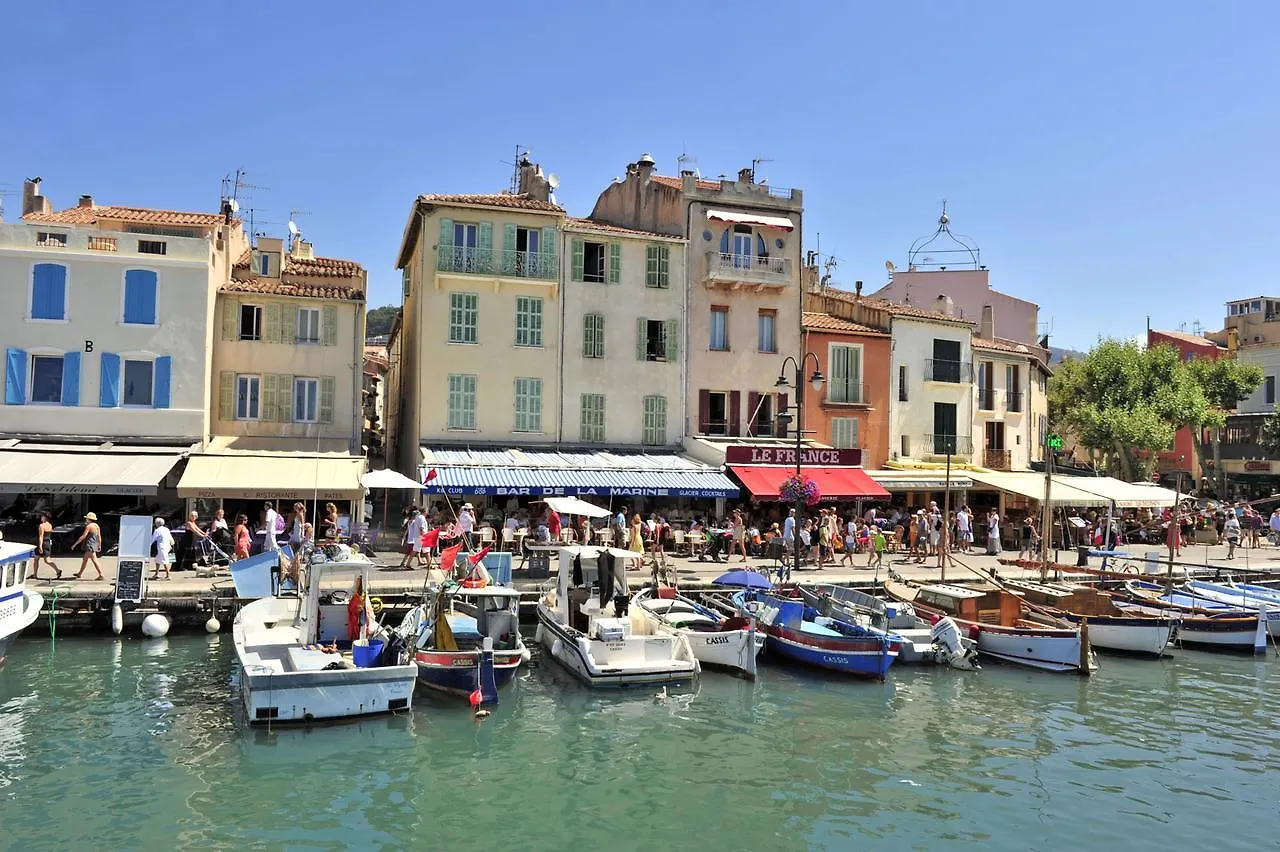 Residence Pierre & Vacances Le Port Bandol 2*,